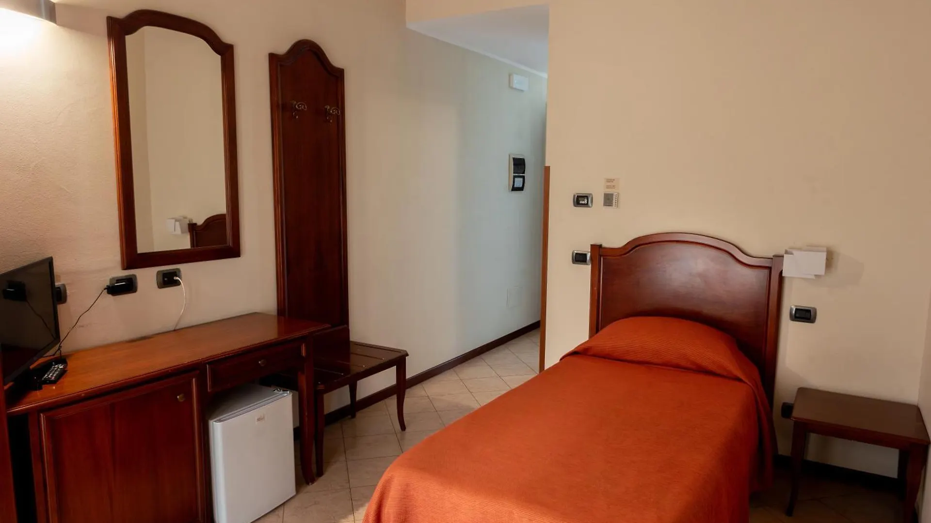 Hotel Mariuccia Варезе Италия